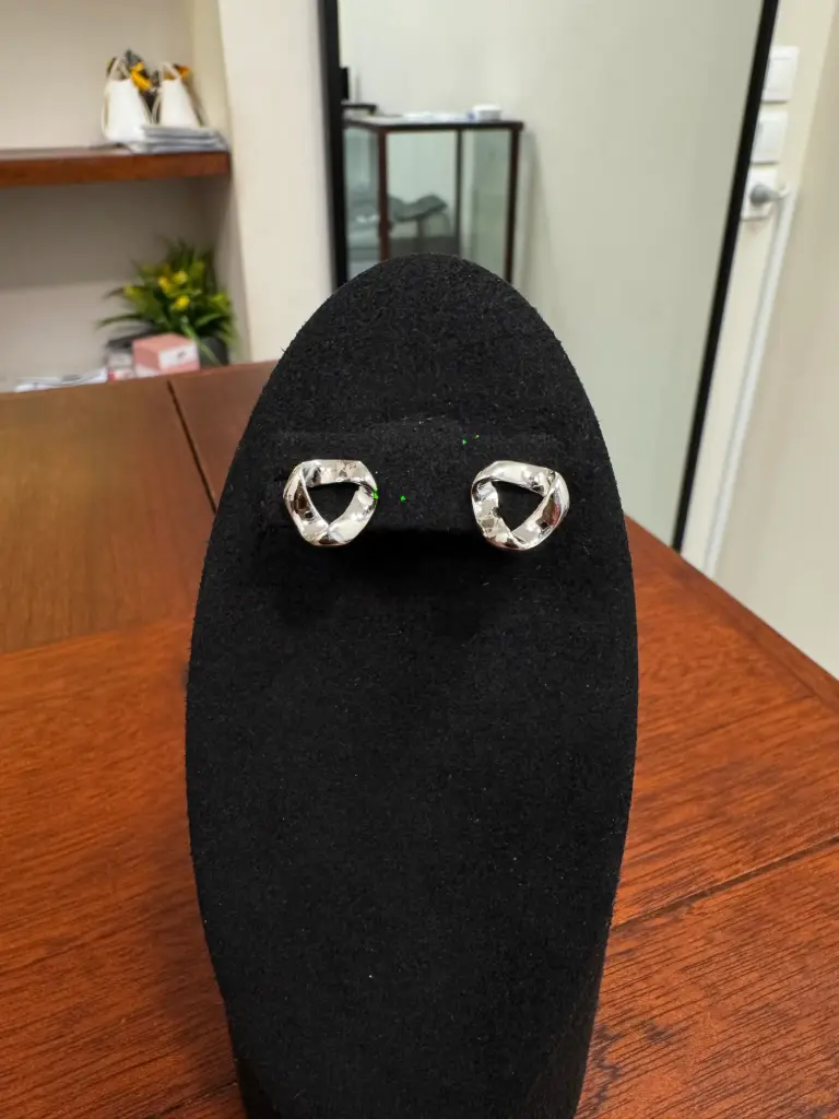 [JK0000743] Puces d'oreilles Ursula